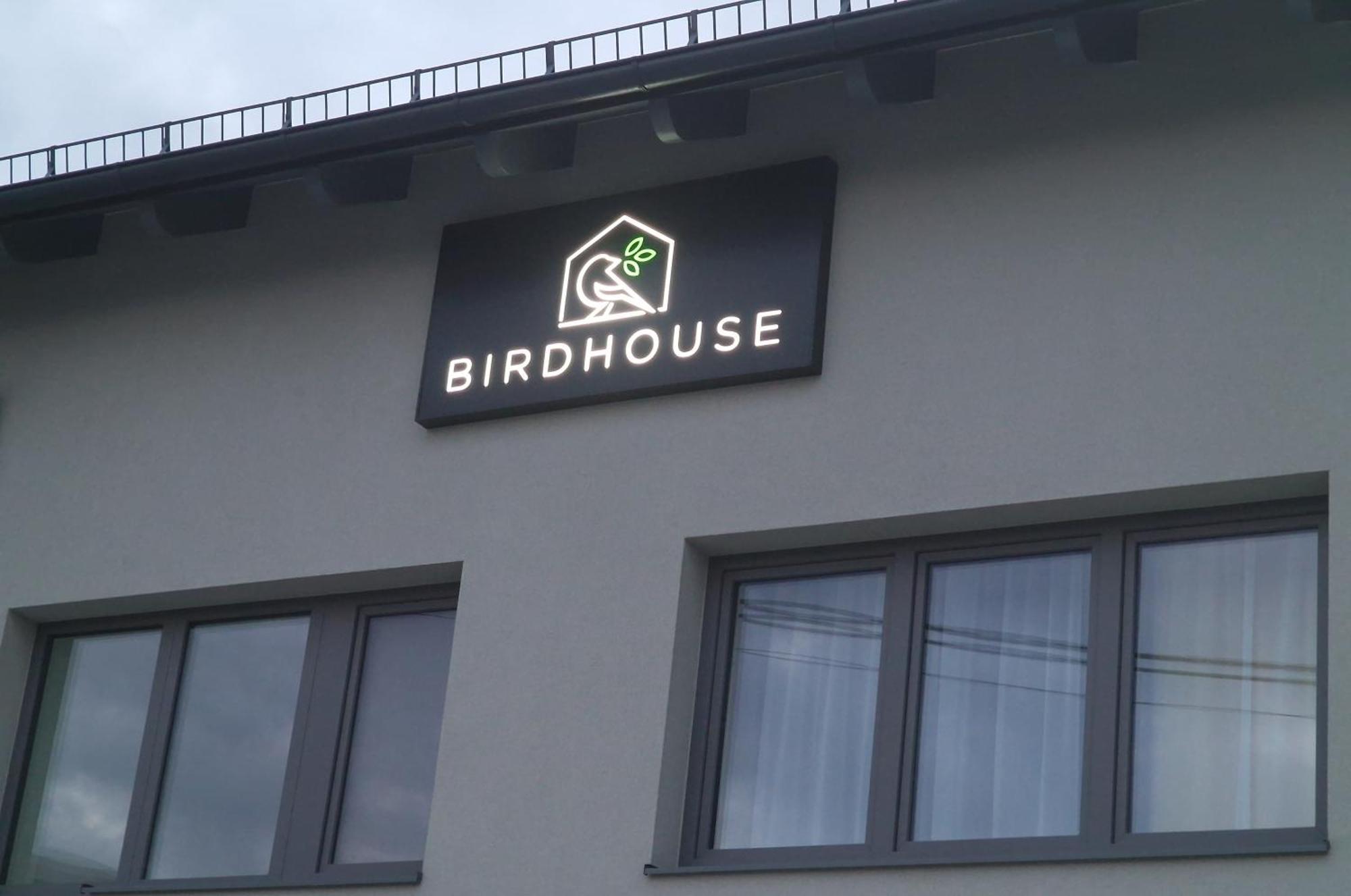 Hotel Bird House Prešov Esterno foto